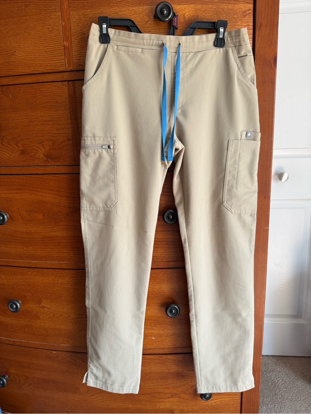 FIGS Yola Slim Khaki Scrub Pants Small Women’s